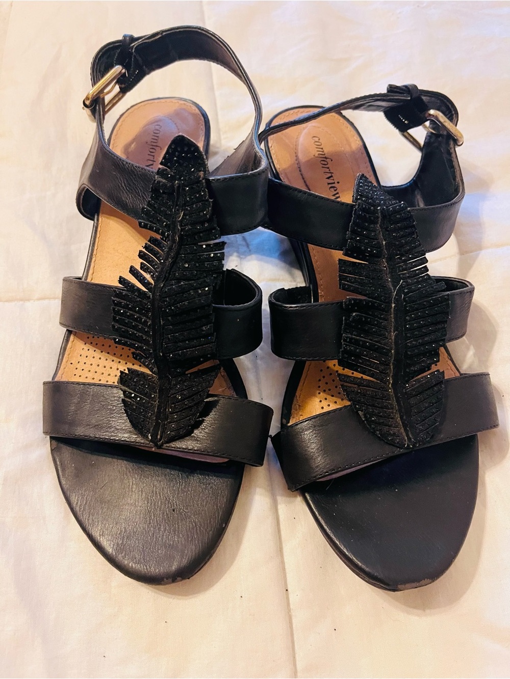 Comfortview Black Feather Strappy Sandals Size 9 Wide Width